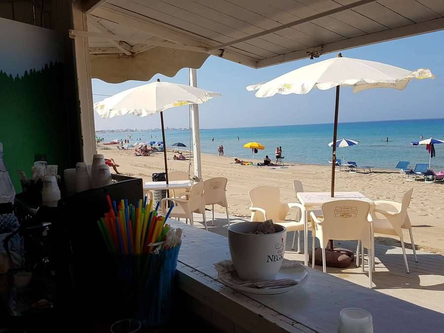 Bar Escondido vista mare